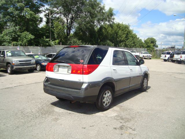 2003 Buick Rendezvous GS 460 Sedan 4D