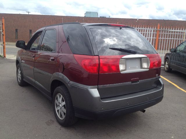 2003 Buick Rendezvous GS 460 Sedan 4D