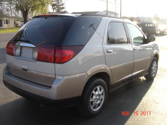 2004 Buick Rendezvous GS 460 Sedan 4D