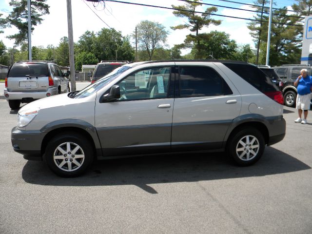 2004 Buick Rendezvous GS 460 Sedan 4D