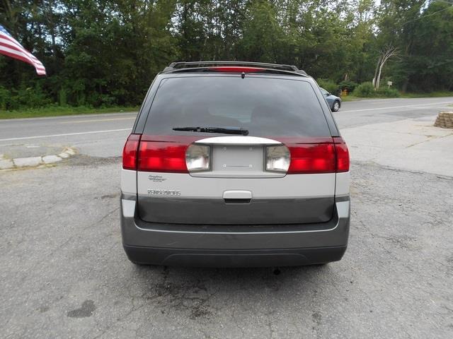 2004 Buick Rendezvous GS 460 Sedan 4D