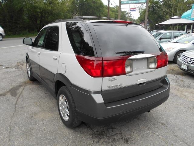 2004 Buick Rendezvous GS 460 Sedan 4D