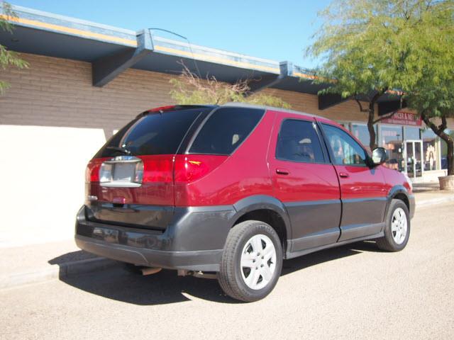 2005 Buick Rendezvous GS 460 Sedan 4D