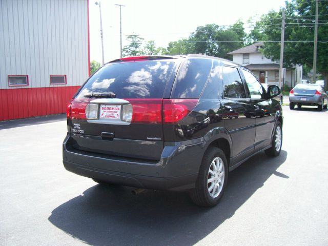 2005 Buick Rendezvous GS 460 Sedan 4D