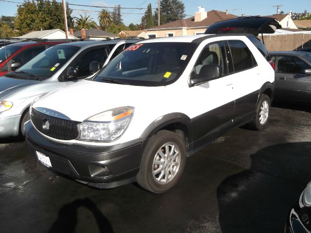 2005 Buick Rendezvous GS 460 Sedan 4D