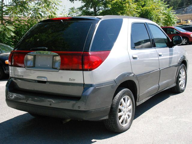 2005 Buick Rendezvous GS 460 Sedan 4D