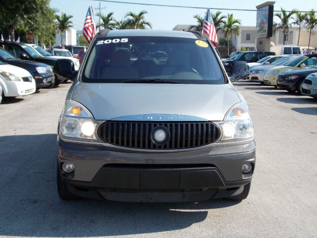 2005 Buick Rendezvous GS 460 Sedan 4D