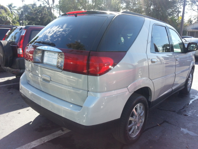 2006 Buick Rendezvous GS 460 Sedan 4D