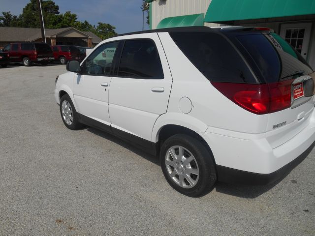 2006 Buick Rendezvous GS 460 Sedan 4D