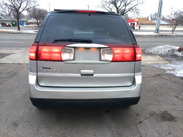 2006 Buick Rendezvous GS 460 Sedan 4D