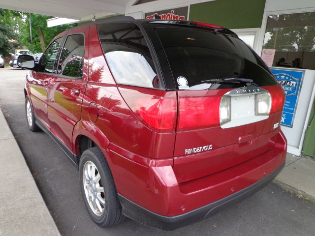 2007 Buick Rendezvous GS 460 Sedan 4D