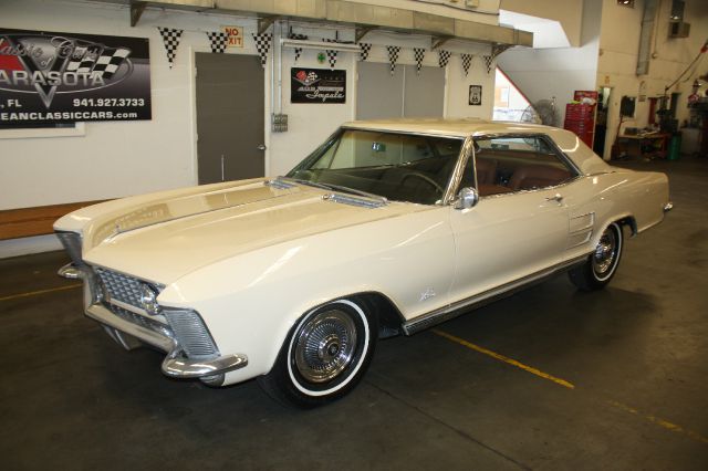 1964 Buick Riveria Quad Cab With 8 Bed