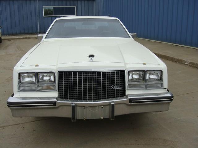 1983 Buick Riviera Unknown