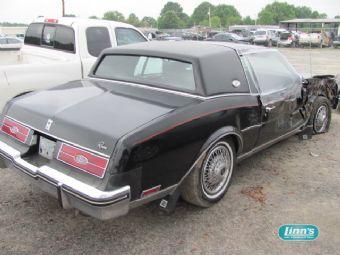 1985 Buick Riviera Unknown