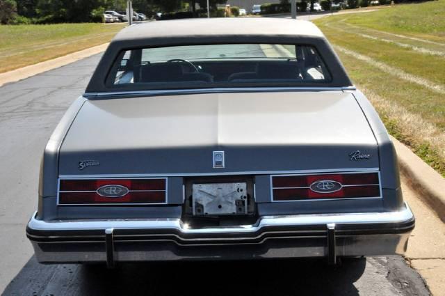 1985 Buick Riviera Unknown