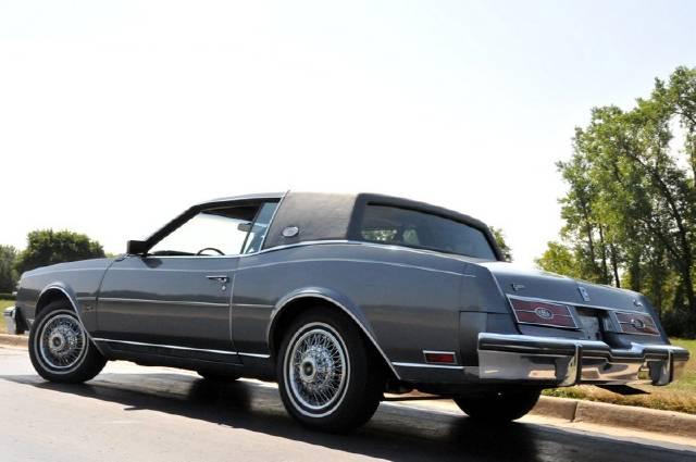 1985 Buick Riviera Unknown