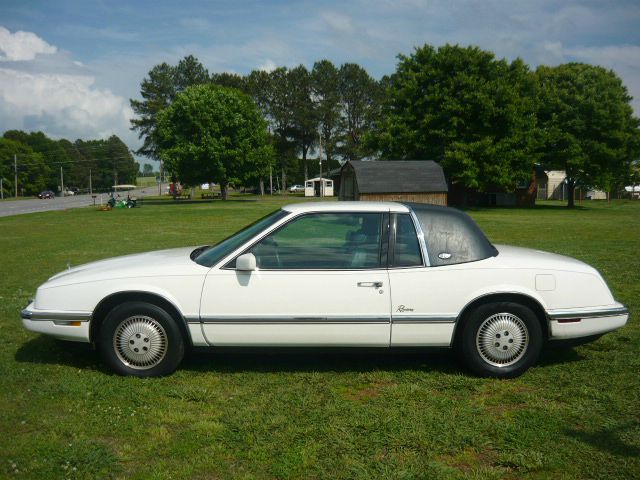 1992 Buick Riviera GT Premium