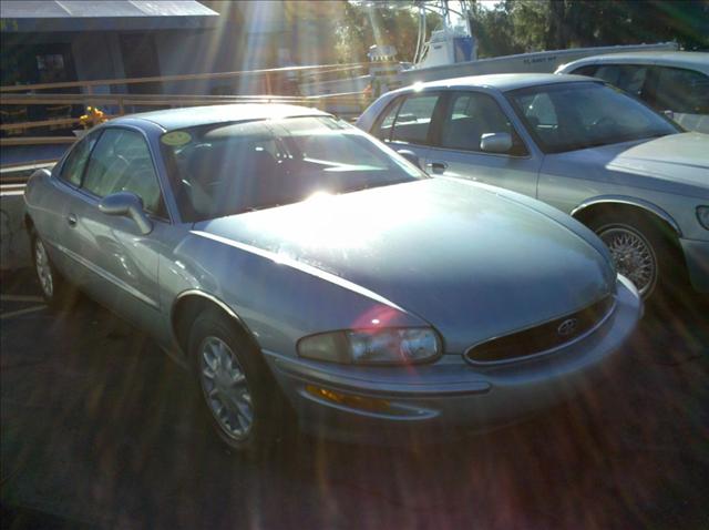 1995 Buick Riviera Unknown