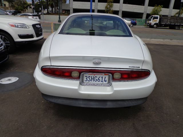 1996 Buick Riviera GT Premium