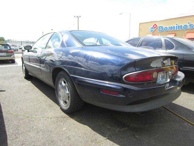 1998 Buick Riviera GT Premium