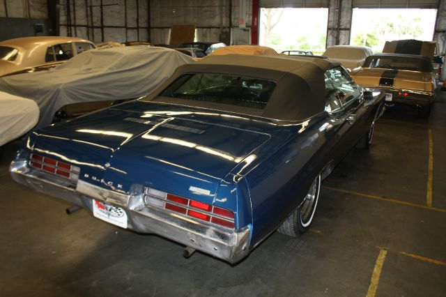 1971 Buick Roadmaster XLT 3 Row Seat