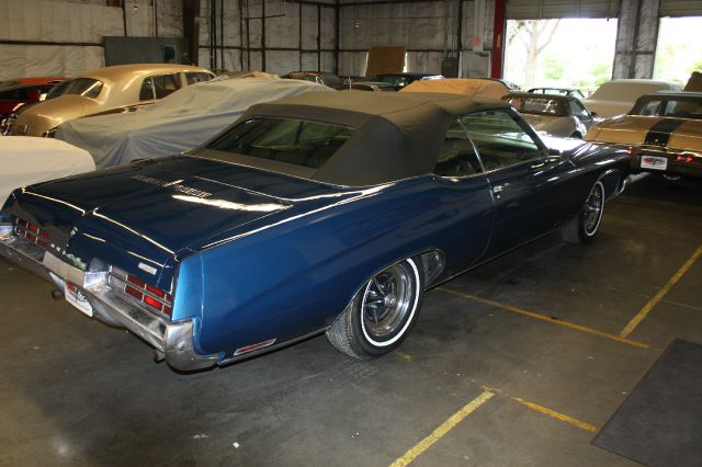 1971 Buick Roadmaster XLT 3 Row Seat