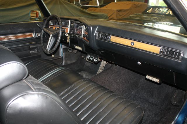 1971 Buick Roadmaster XLT 3 Row Seat