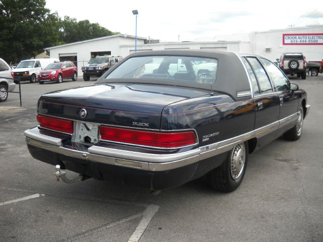 1993 Buick Roadmaster SLT 25