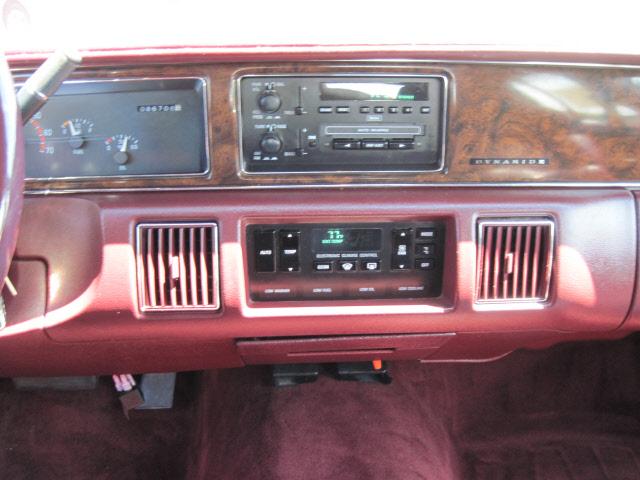 1993 Buick Roadmaster SLT 25