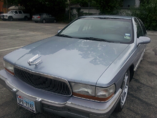 1995 Buick Roadmaster Base