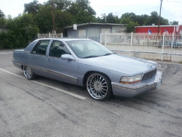 1995 Buick Roadmaster Base