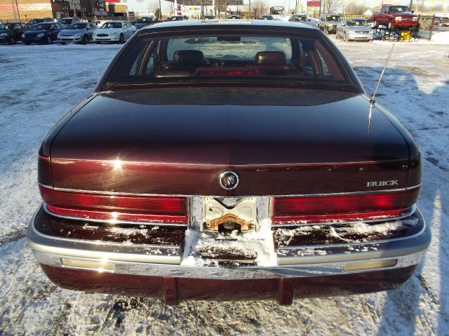 1996 Buick Roadmaster SLT 25