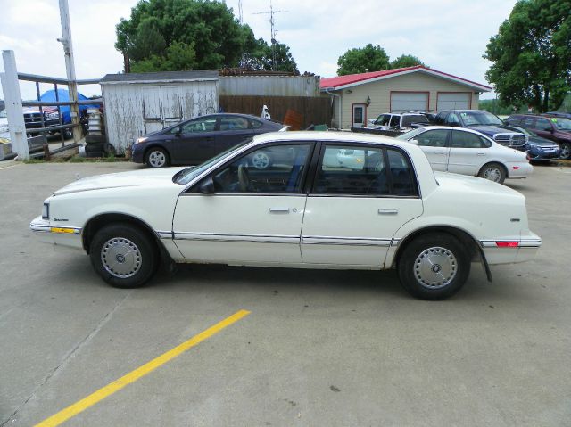 1989 Buick Skylark SLE 2WD Coupe