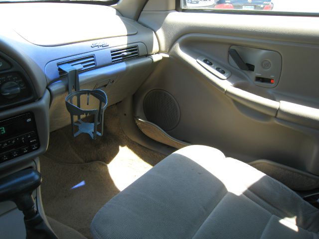 1996 Buick Skylark SLE1 2WD