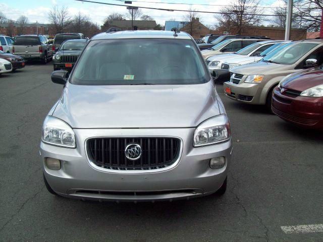 2005 Buick Terraza GS 460 Sedan 4D