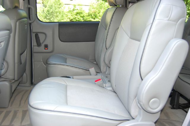 2005 Buick Terraza GS 460 Sedan 4D