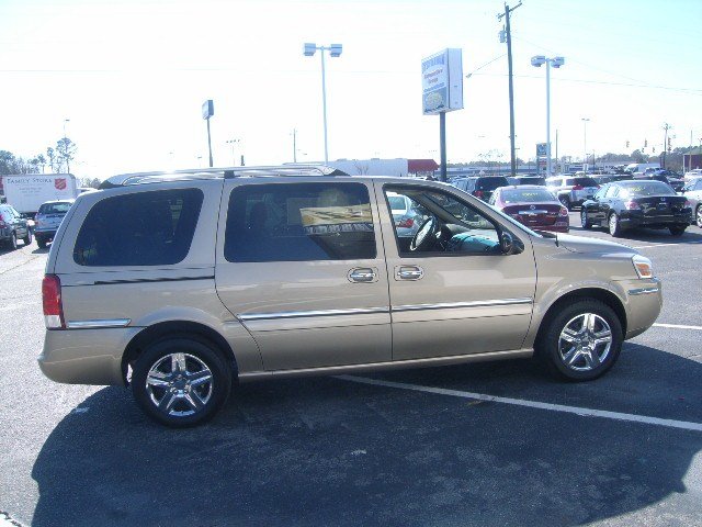 2005 Buick Terraza All The Whistlesbells