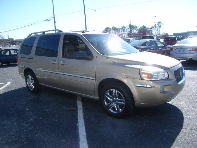 2005 Buick Terraza All The Whistlesbells