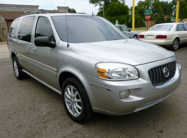 2005 Buick Terraza All The Whistlesbells