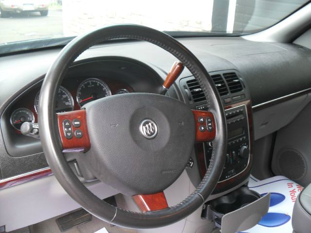 2005 Buick Terraza Convertible LX