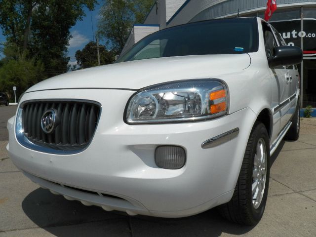 2005 Buick Terraza All The Whistlesbells