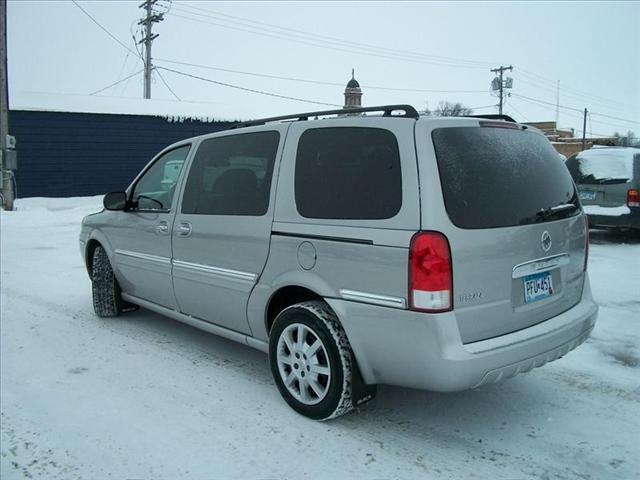 2005 Buick Terraza GS 460 Sedan 4D