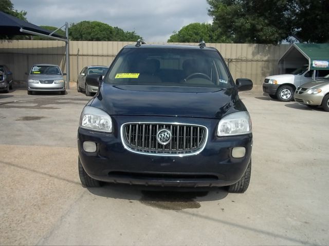 2005 Buick Terraza All The Whistlesbells