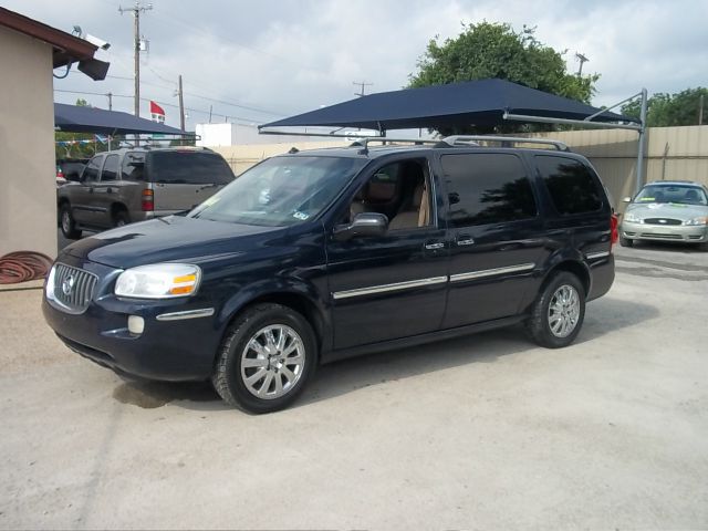 2005 Buick Terraza All The Whistlesbells