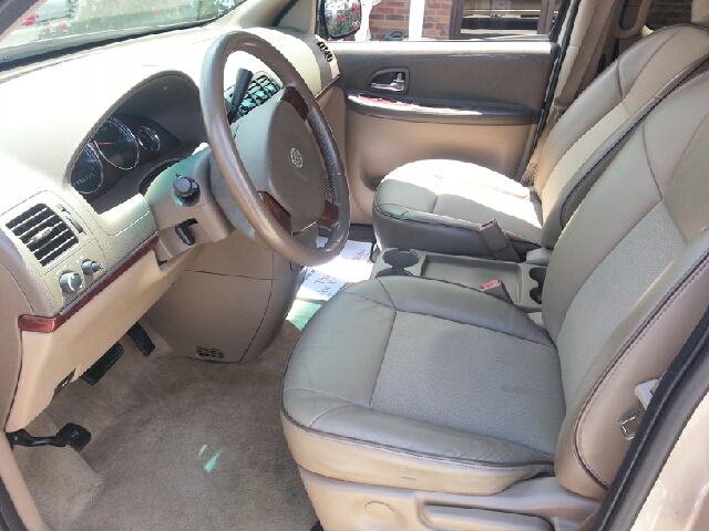 2005 Buick Terraza GS 460 Sedan 4D