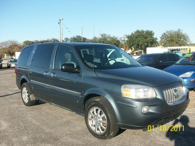 2006 Buick Terraza GS 460 Sedan 4D