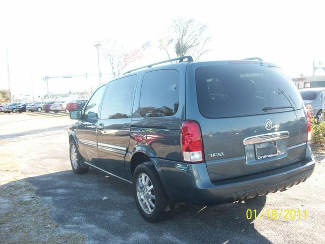 2006 Buick Terraza GS 460 Sedan 4D