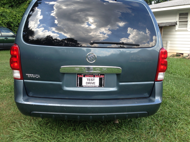 2006 Buick Terraza GS 460 Sedan 4D