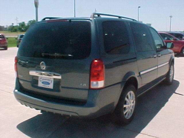 2006 Buick Terraza GS 460 Sedan 4D