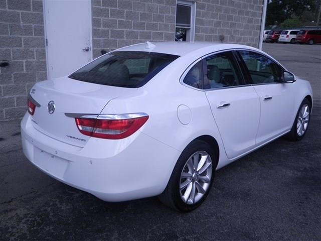 2013 Buick Verano Turbo / Komfort